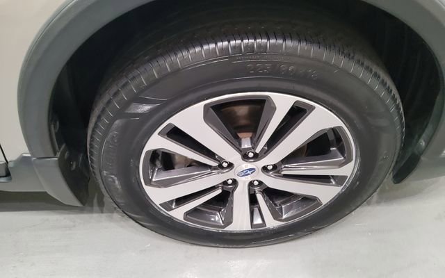 Used 2018 Subaru Outback 2.5i Limited AWD/4WD image 34