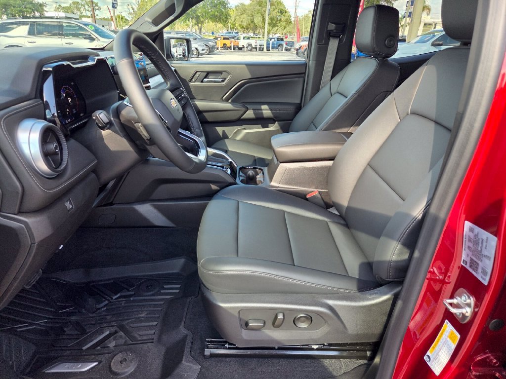 Used 2026 Chevrolet Colorado LT w/ LT Convenience Package RWD image 5