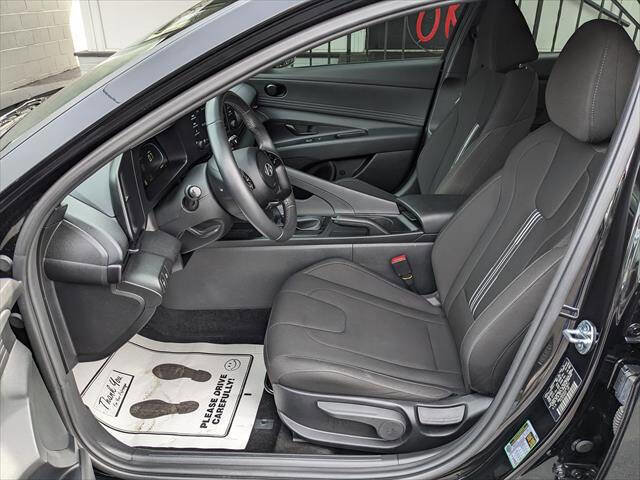 Used 2025 Hyundai Elantra Sport image 8