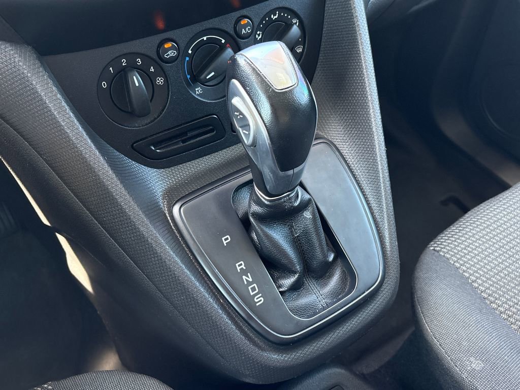Used 2016 Ford Transit Connect XL image 28