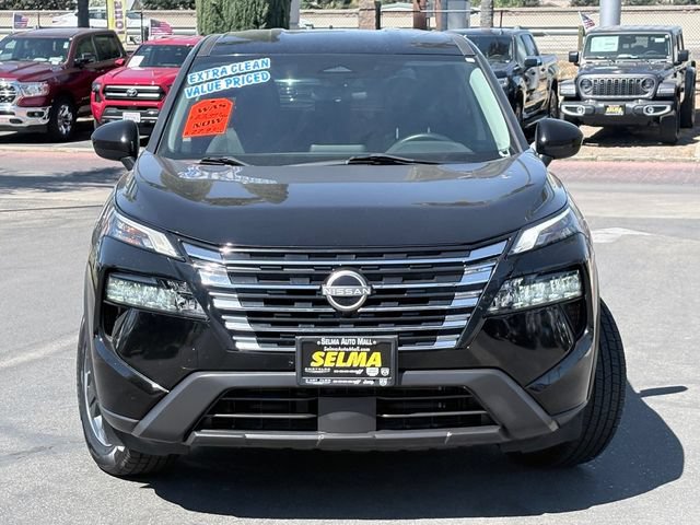 Used 2024 Nissan Rogue SV FWD image 3