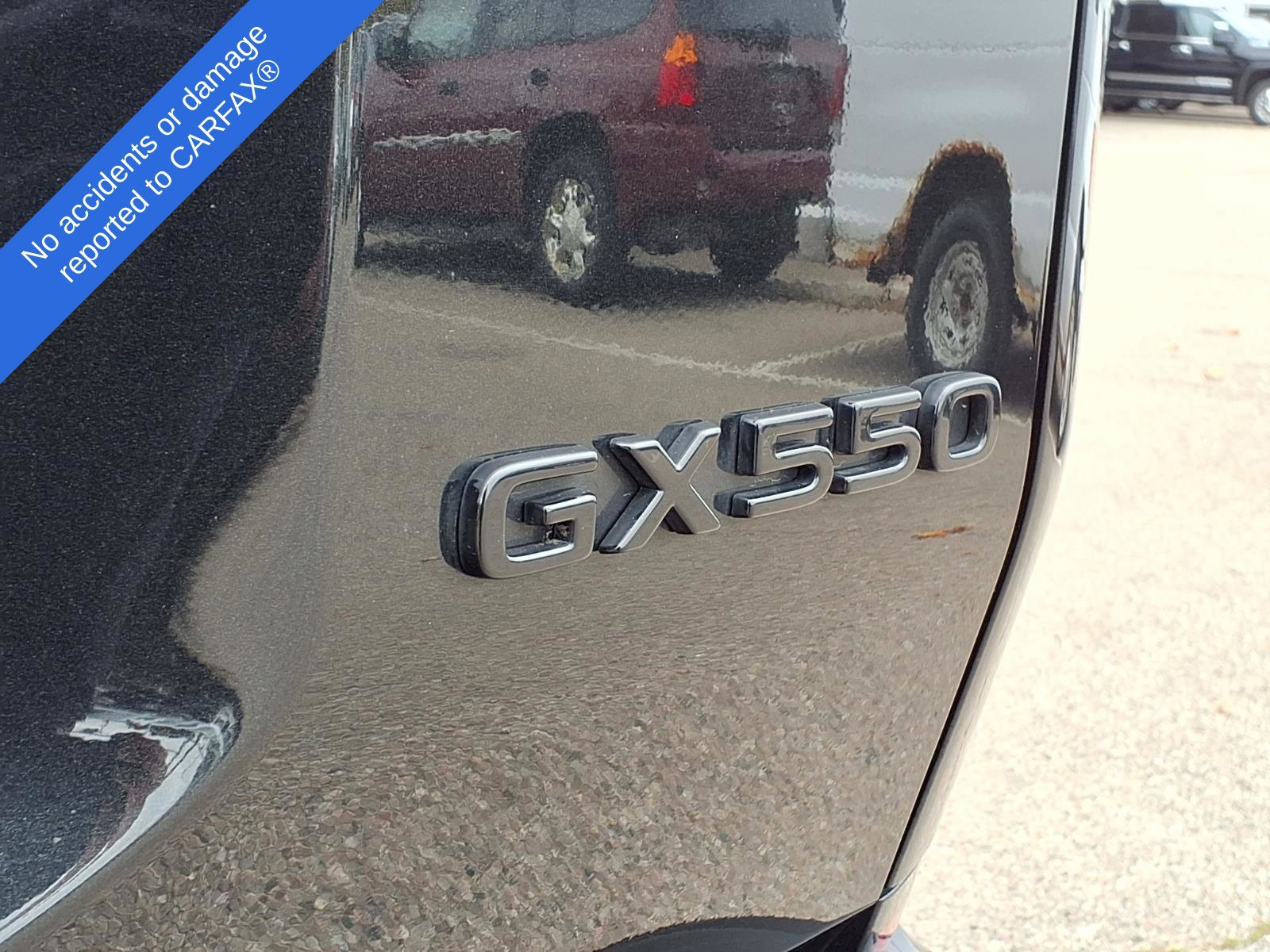 Used 2024 Lexus GX 550 w/ Accessory Package (Z1) AWD/4WD image 13