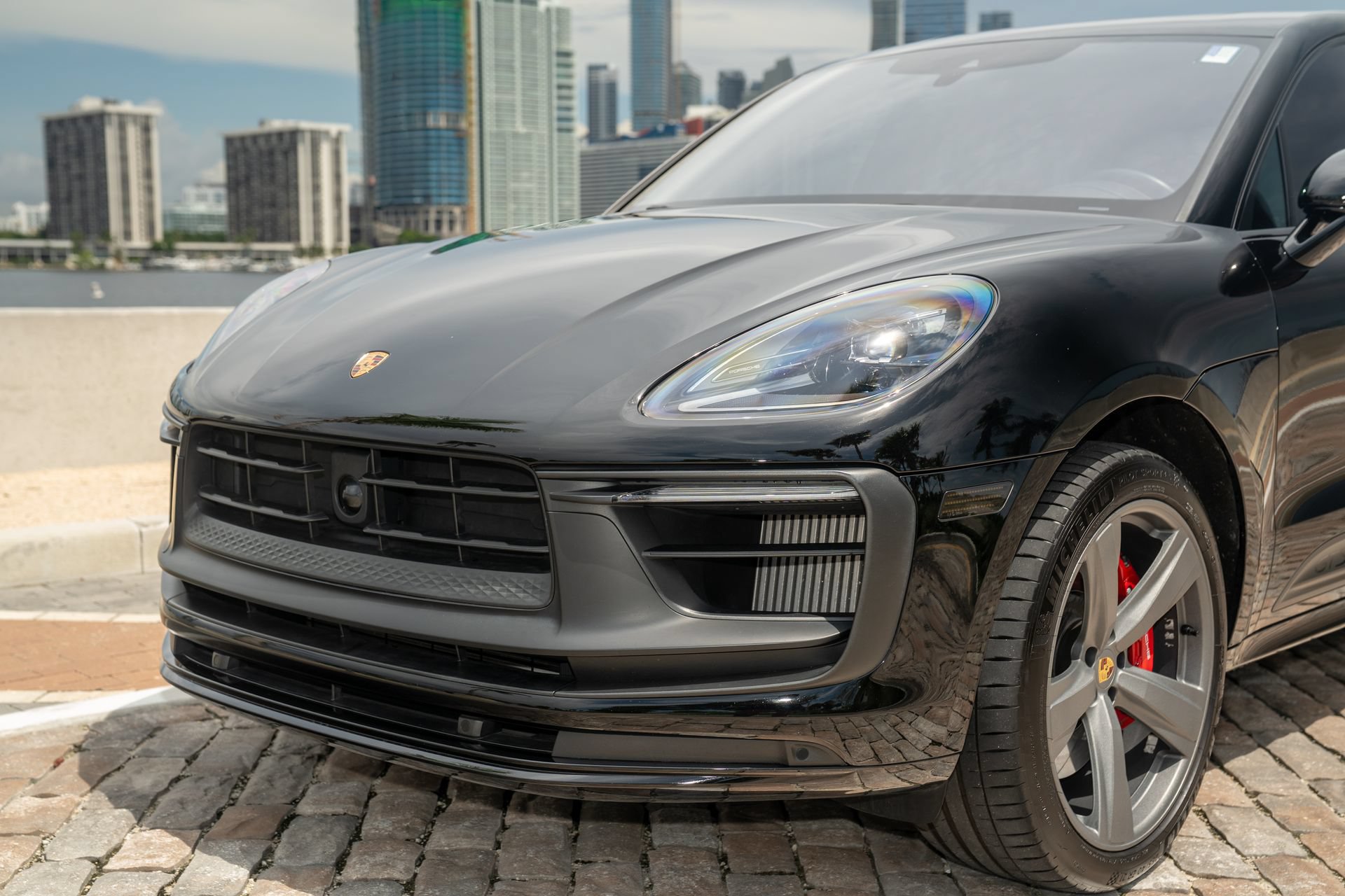 Used 2022 Porsche Macan GTS AWD/4WD image 14
