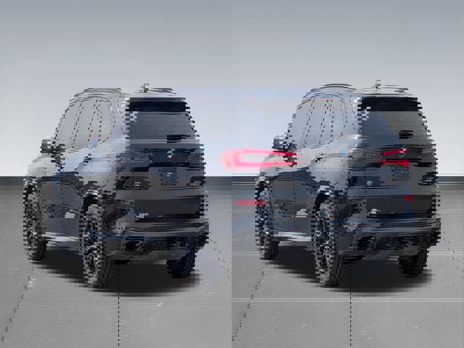 Used 2023 BMW X5 M50i w/ Executive Package image 3