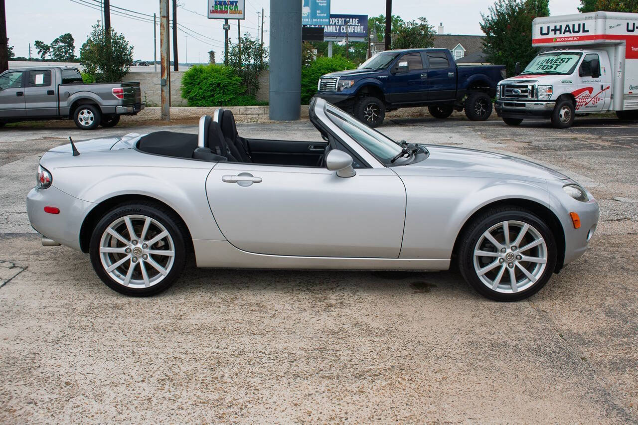 Used 2008 MAZDA MX-5 Miata Touring RWD image 7