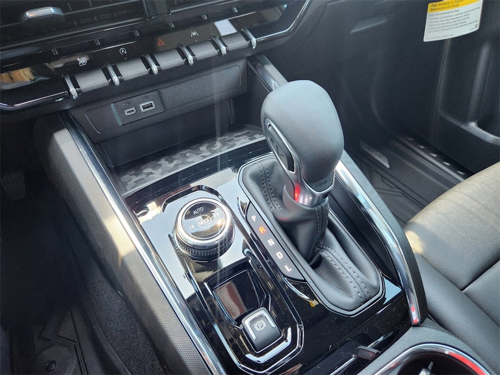 New 2025 GMC Canyon Elevation w/ Convenience Package image 15