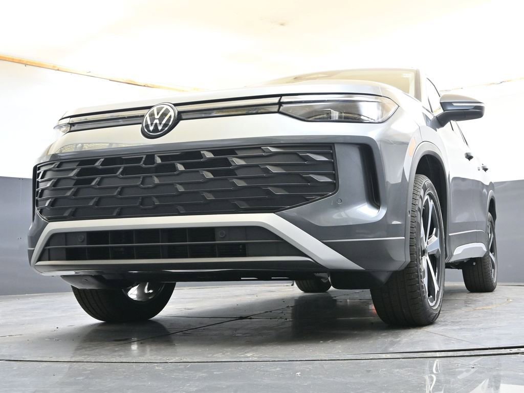 New 2026 Volkswagen Tiguan SE AWD/4WD image 38
