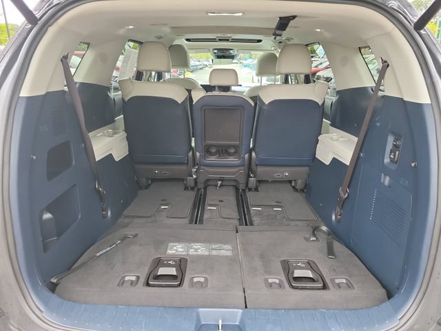 Certified 2025 Kia Carnival SX Prestige FWD image 16