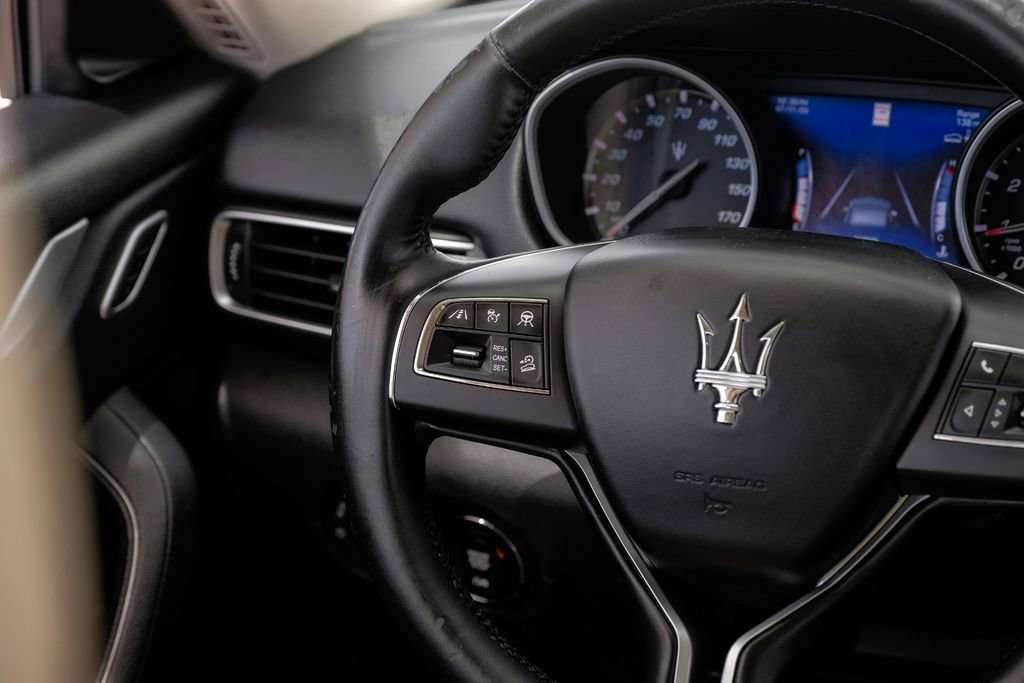 Used 2019 Maserati Levante image 16