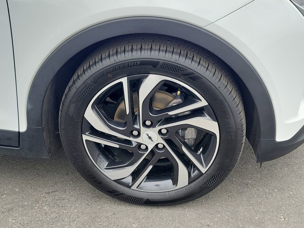 Used 2023 Chevrolet Bolt LT image 5