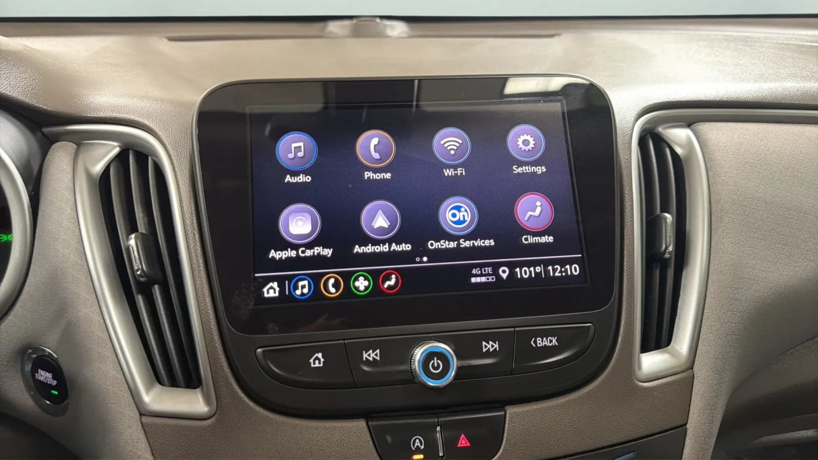 Used 2022 Chevrolet Malibu LT FWD image 13