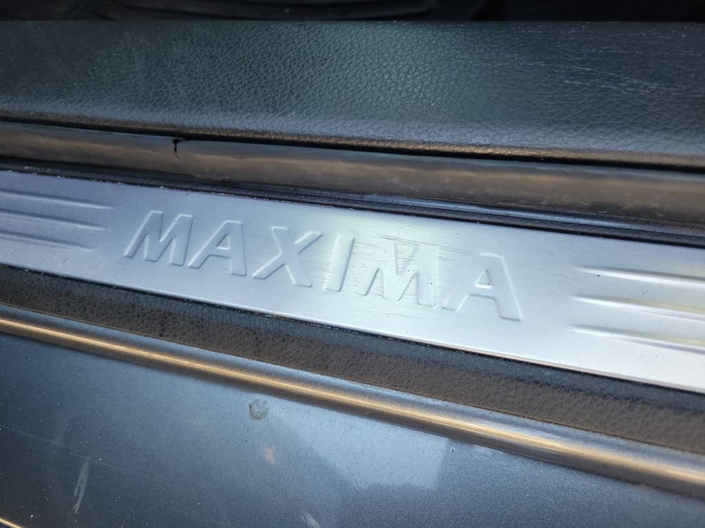 Used 2020 Nissan Maxima SR w/ Sport Mat Group FWD image 27