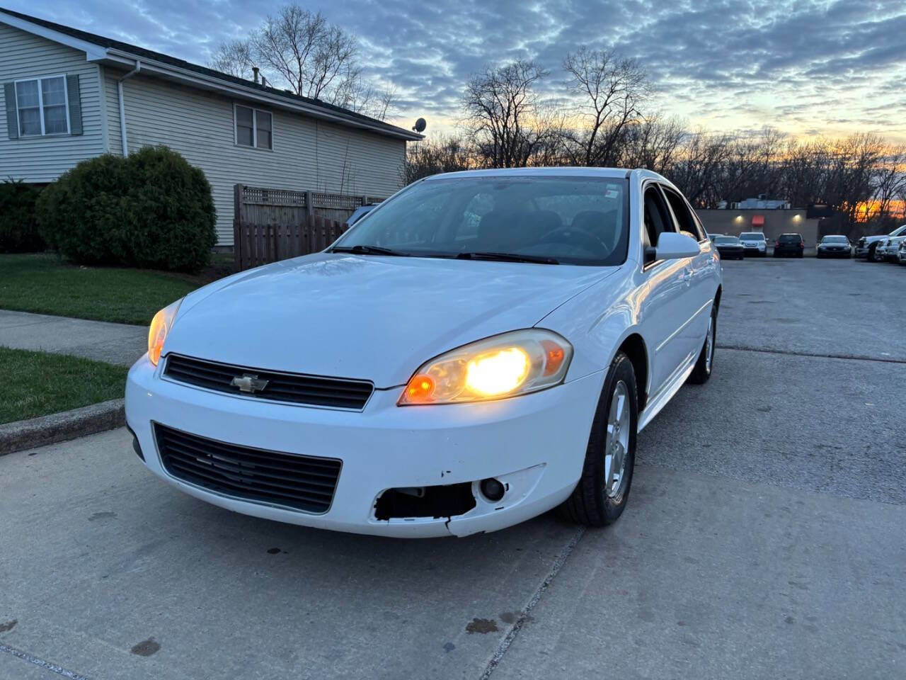 Used 2011 Chevrolet Impala LT image 2
