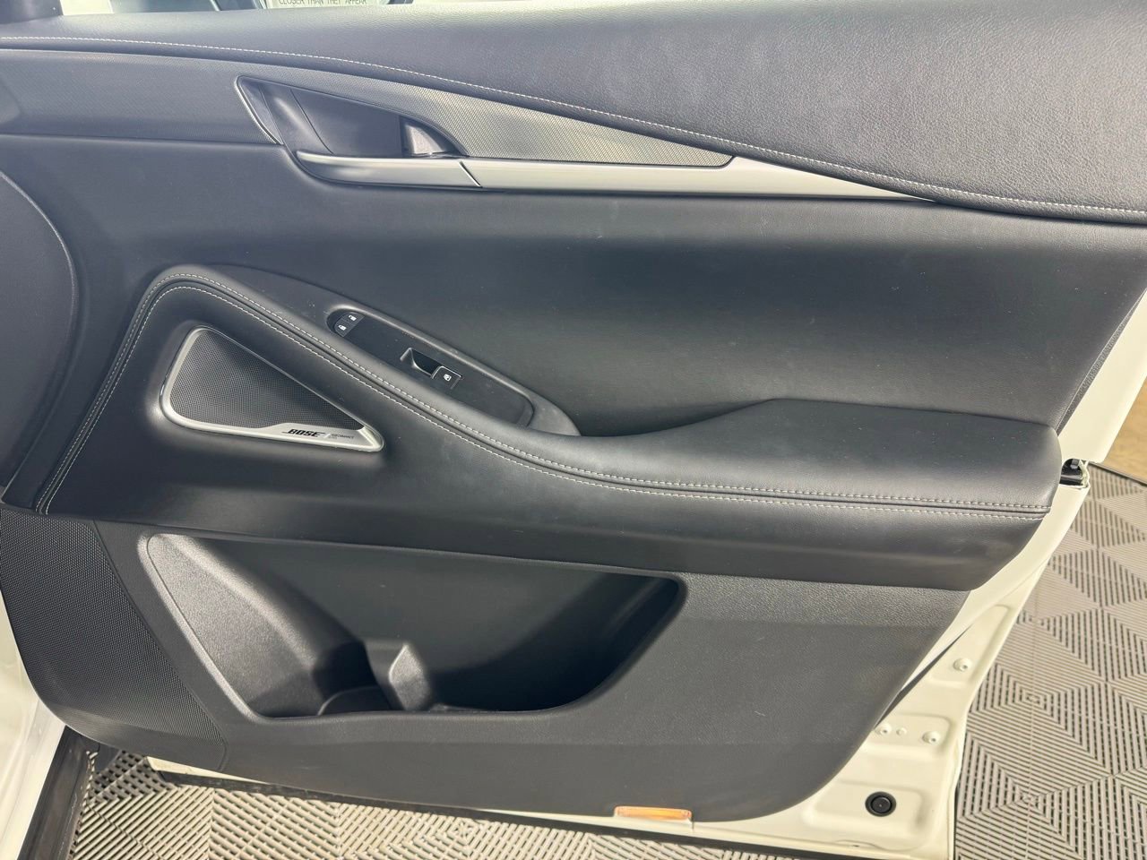 Used 2023 INFINITI QX60 Luxe w/ Performance Audio Package image 34