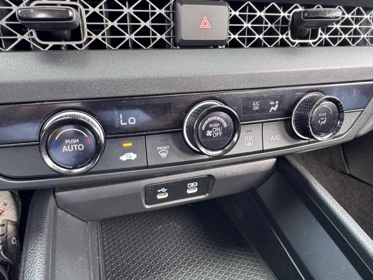 Used 2023 Honda Accord LX image 29