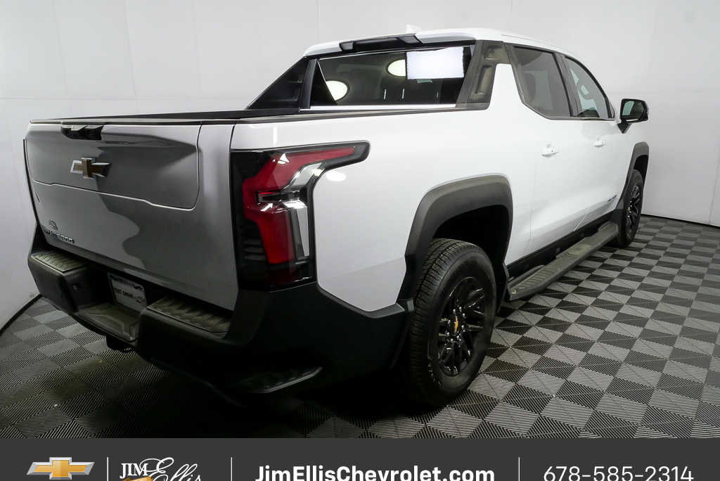 New 2025 Chevrolet Silverado EV LT image 3