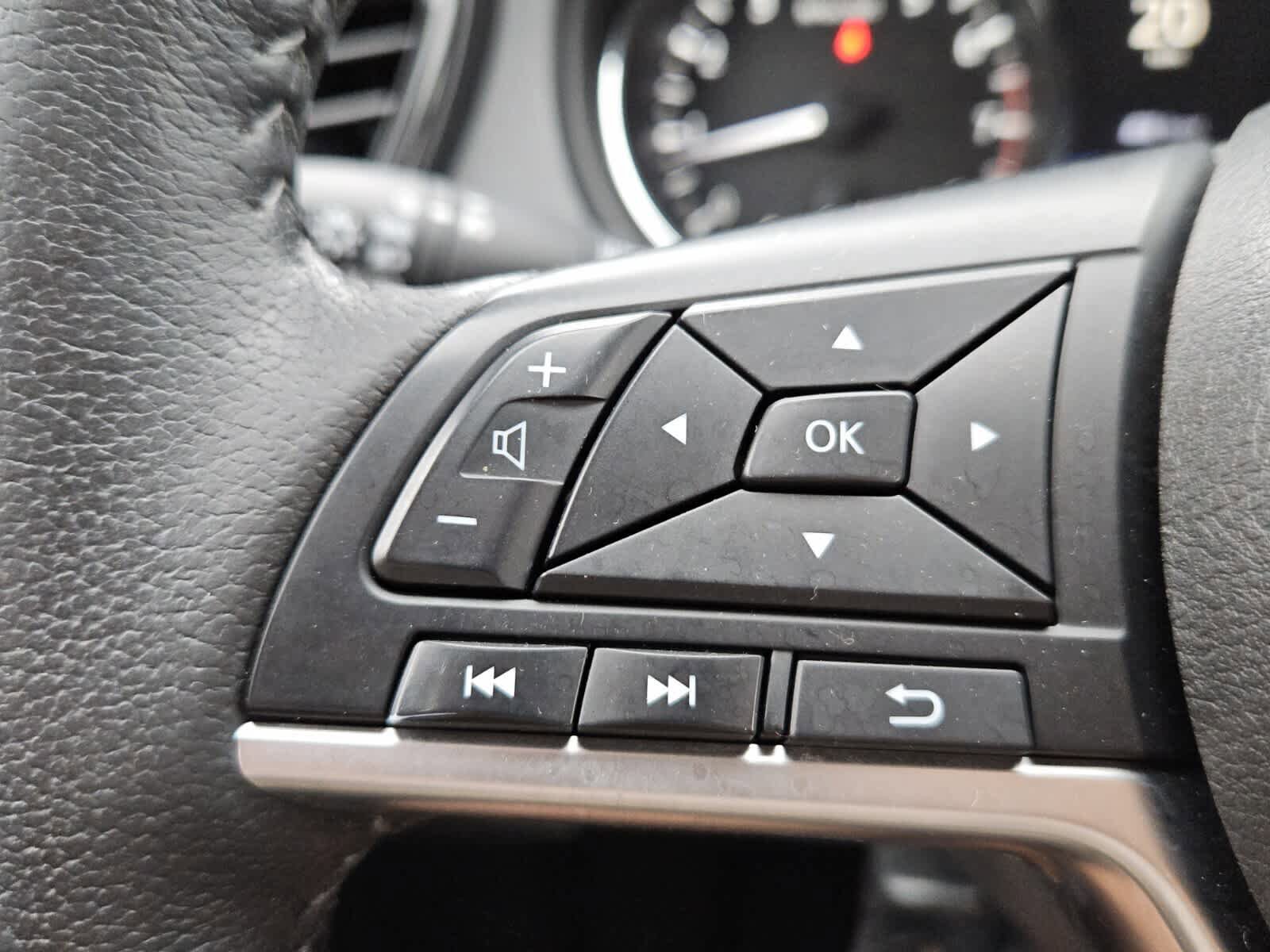 Used 2019 Nissan Rogue SL w/ Premium Package AWD/4WD image 12