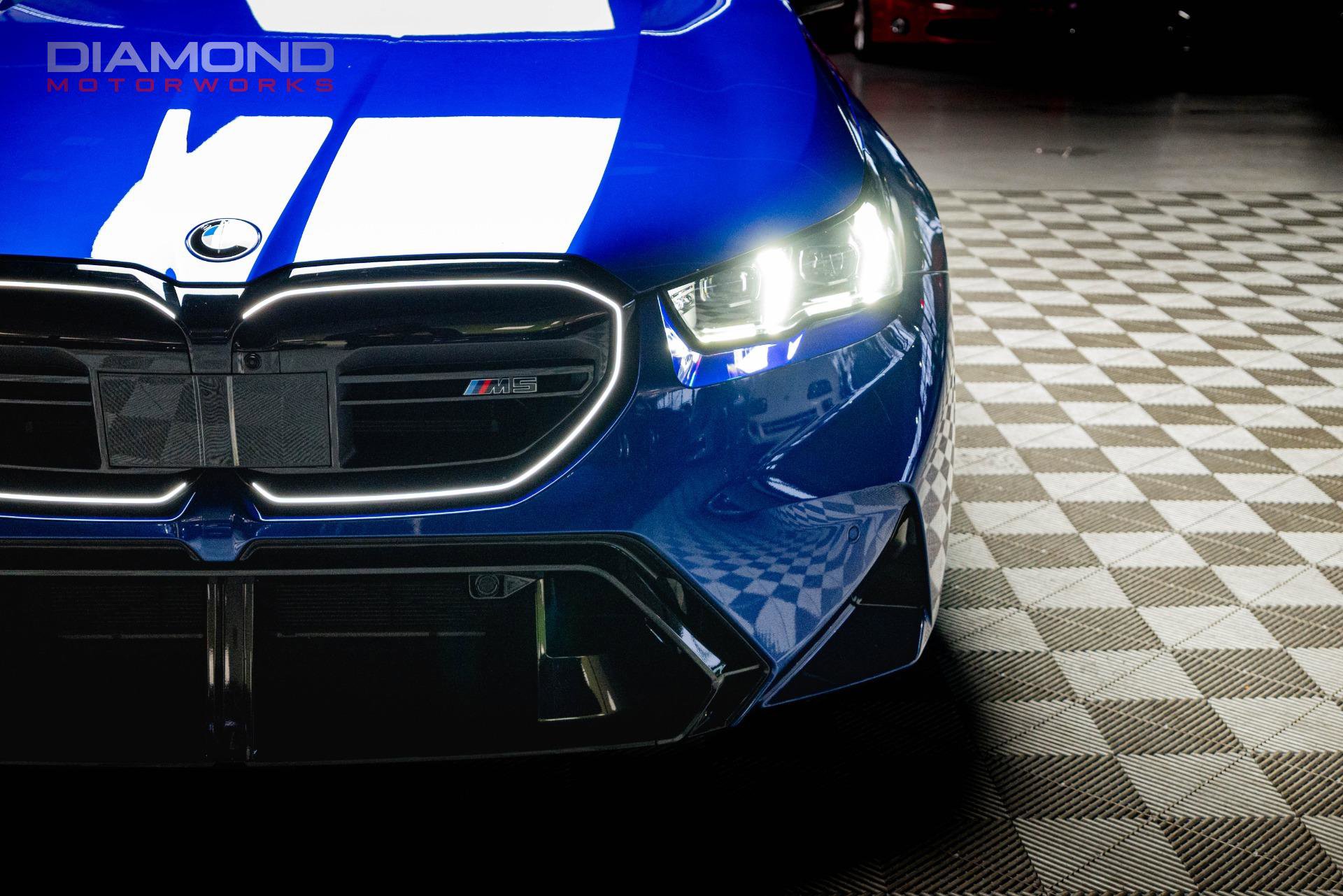 Used 2025 BMW M5 w/ Carbon Package image 76