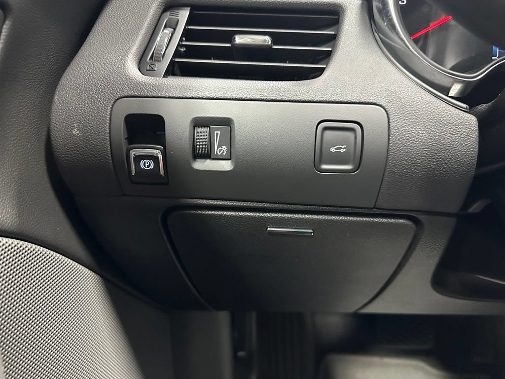 Used 2019 Chevrolet Impala LS FWD image 17