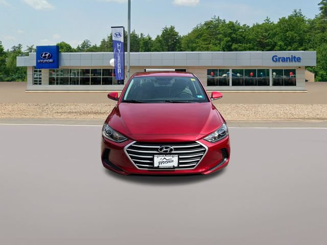 Used 2017 Hyundai Elantra SE w/ Cargo Package FWD image 3