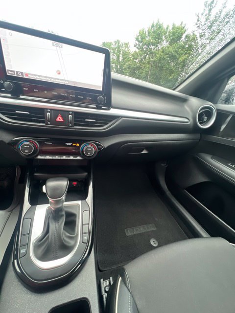 Used 2023 Kia Forte GT-Line w/ GT-Line Technology Package FWD image 12