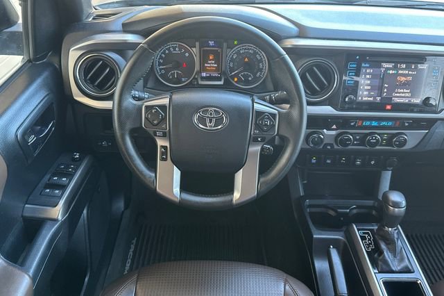 Used 2017 Toyota Tacoma Limited image 18