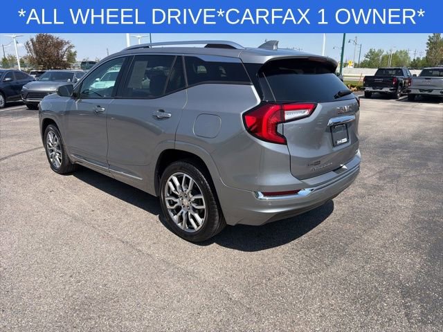 Used 2023 GMC Terrain Denali w/ Denali Premium Package AWD/4WD image 11