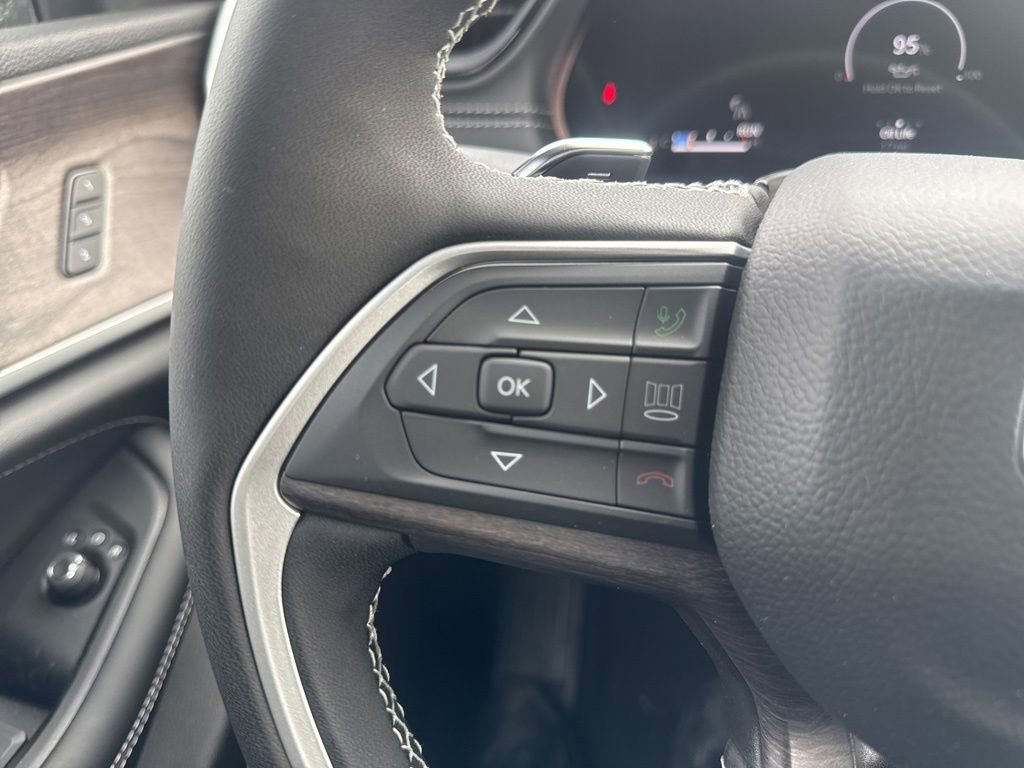 New 2026 Jeep Grand Cherokee Limited image 16