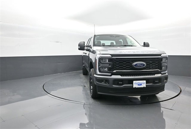 New 2026 Ford F350 XL image 2