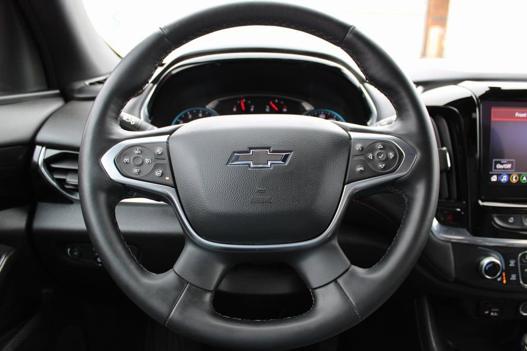 Used 2023 Chevrolet Traverse RS image 19