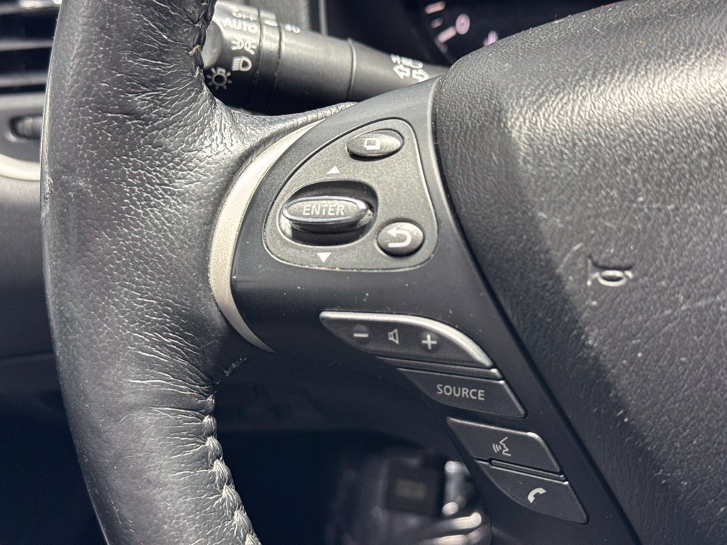 Used 2019 Nissan Pathfinder SV w/ SV All Weather Package FWD image 12