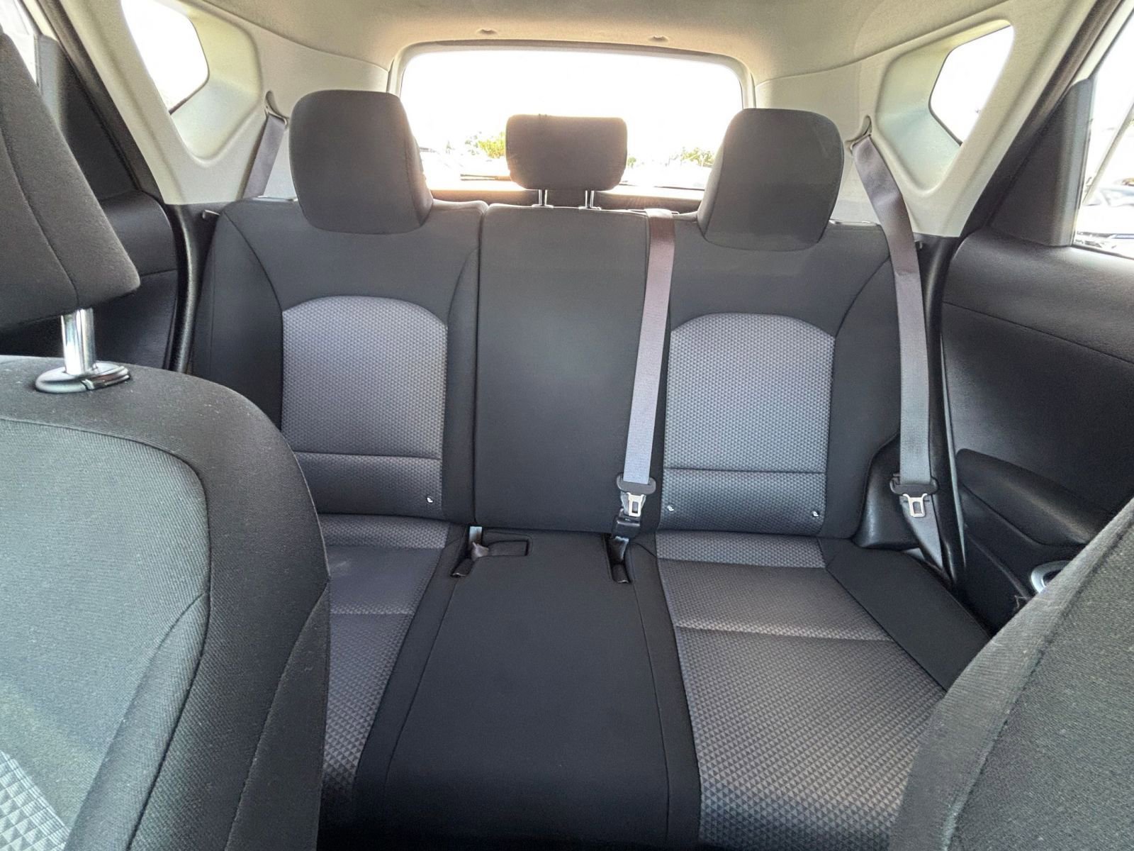 Used 2025 Kia Soul LX w/ LX Technology Package FWD image 36