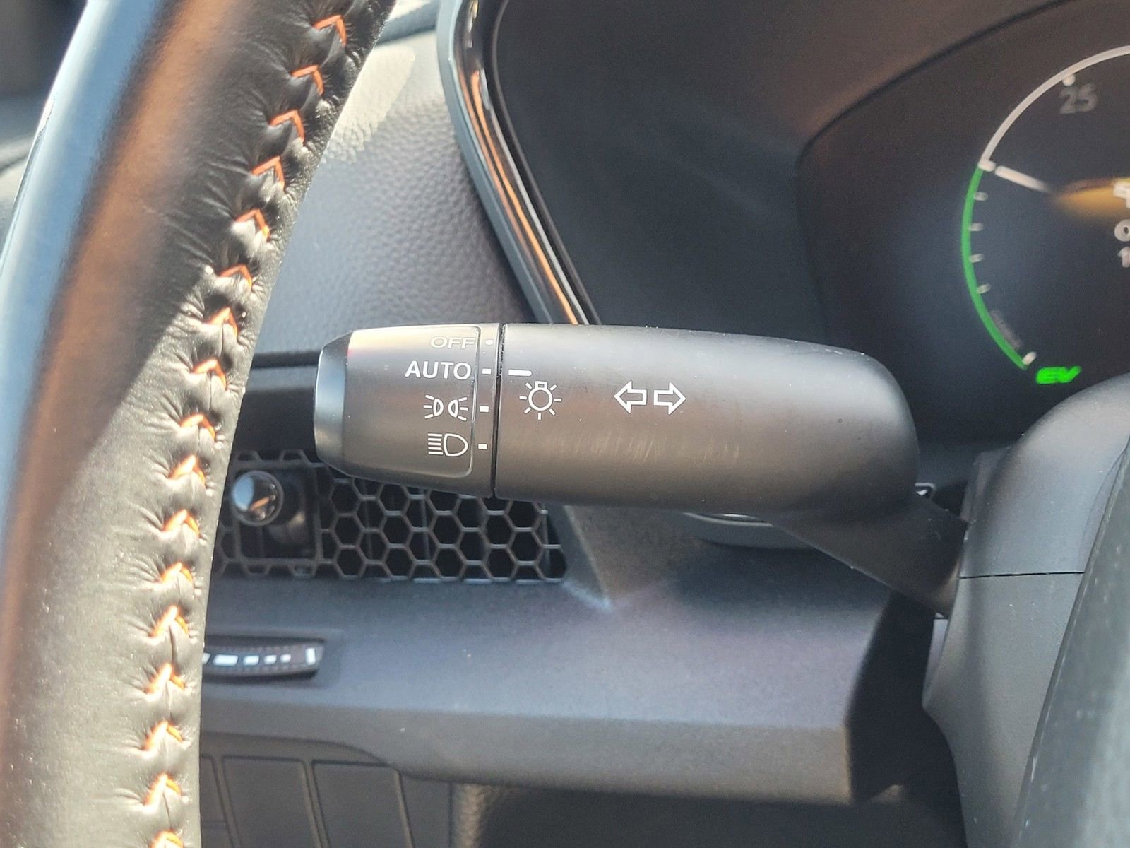 Certified 2025 Honda CR-V Sport-L image 23