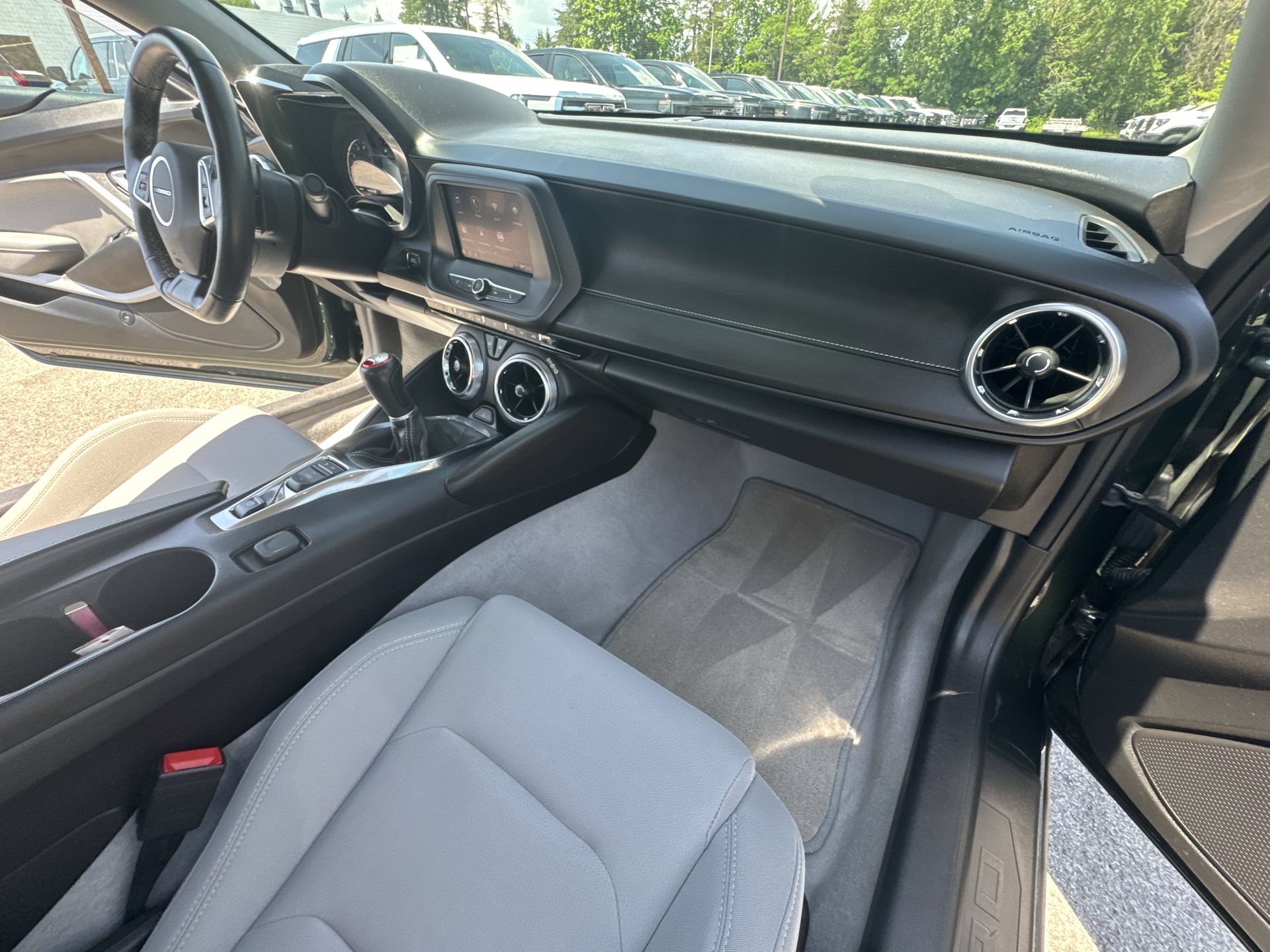 Used 2020 Chevrolet Camaro LT RWD image 28