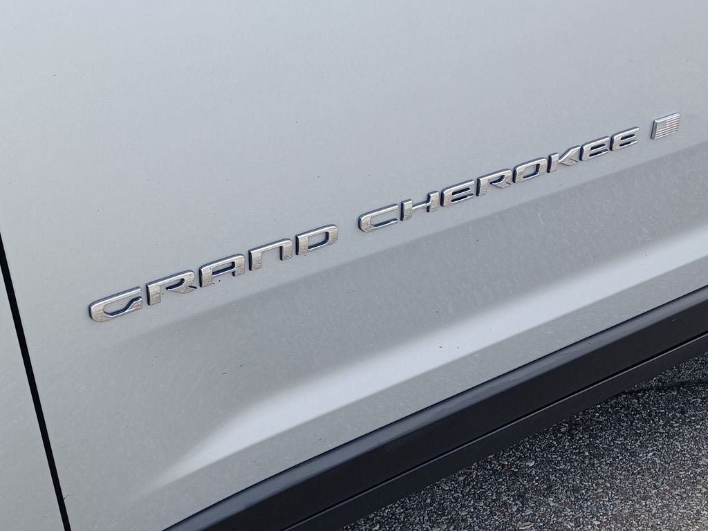Used 2022 Jeep Grand Cherokee L Laredo w/ Luxury Tech Group I AWD/4WD image 30