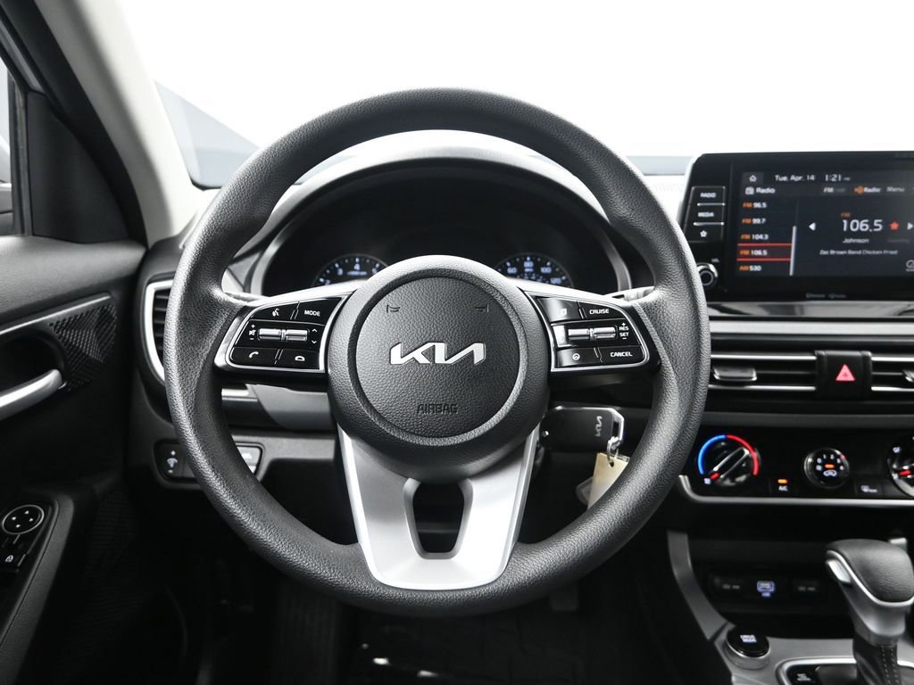 Certified 2023 Kia Seltos LX image 30