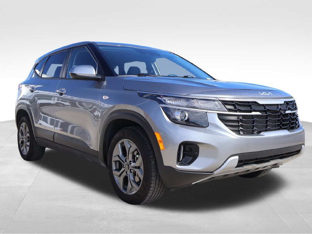 Used 2026 Kia Seltos LX FWD image 6
