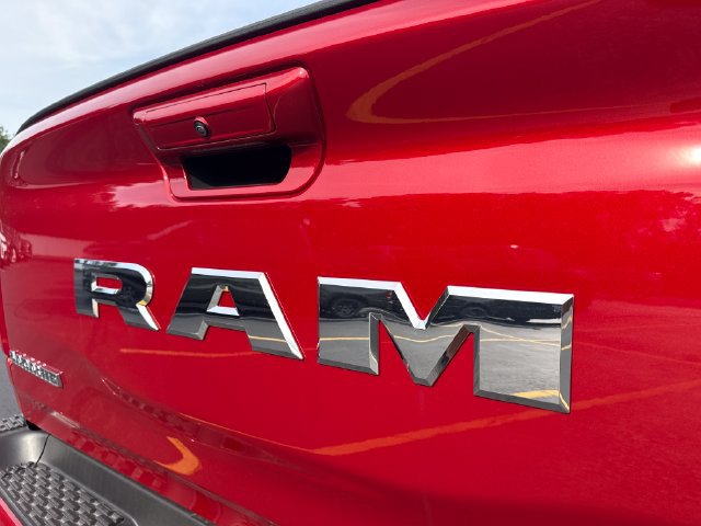 New 2026 RAM 1500 Laramie AWD/4WD image 7