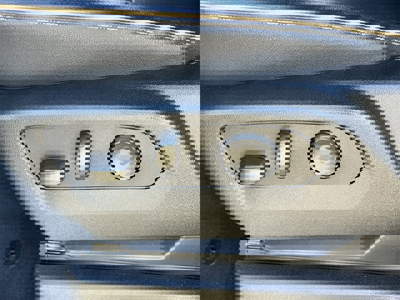 Used 2024 GMC Yukon AT4 w/ AT4 Premium Plus Package image 21