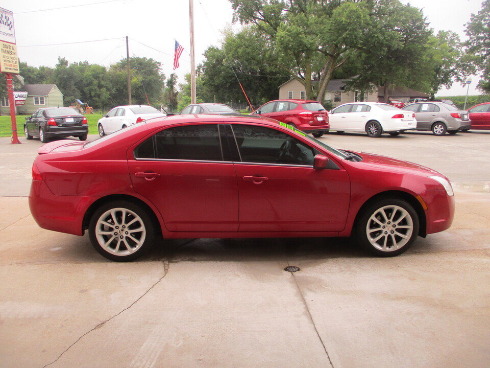 Used 2010 Mercury Milan Premier AWD/4WD image 2