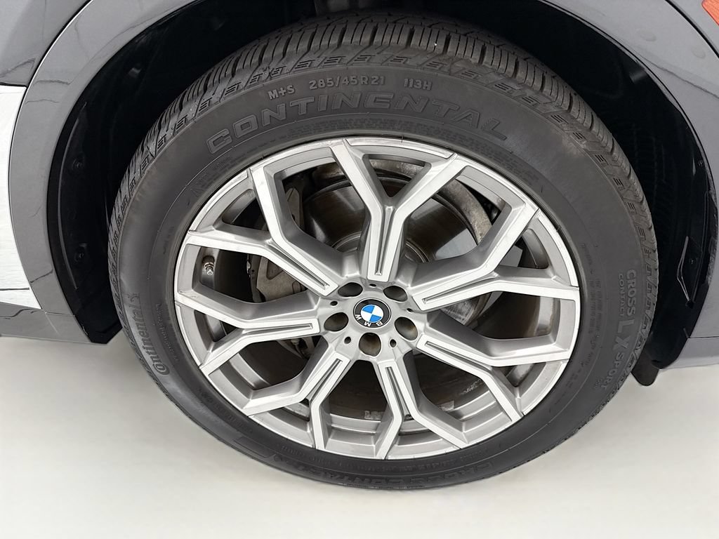 Used 2020 BMW X7 xDrive40i w/ Premium Package AWD/4WD image 32
