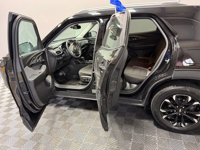 Used 2023 Chevrolet TrailBlazer LT w/ Convenience Package image 13