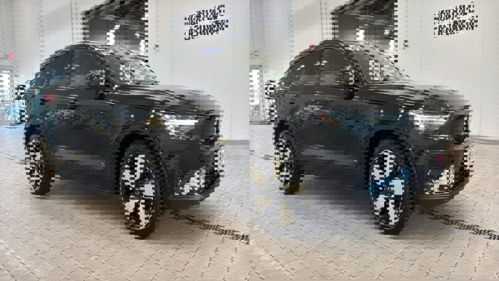 Used 2023 Volvo C40 P8 Recharge Ultimate image 3