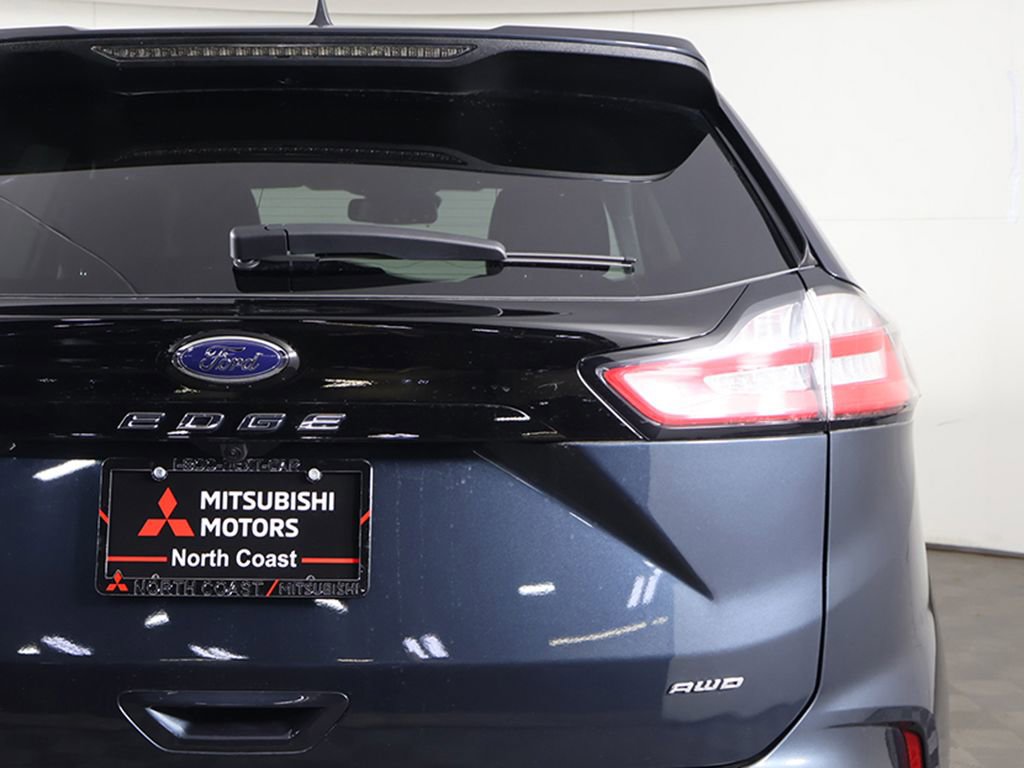 Used 2023 Ford Edge Titanium w/ Equipment Group 301A image 18