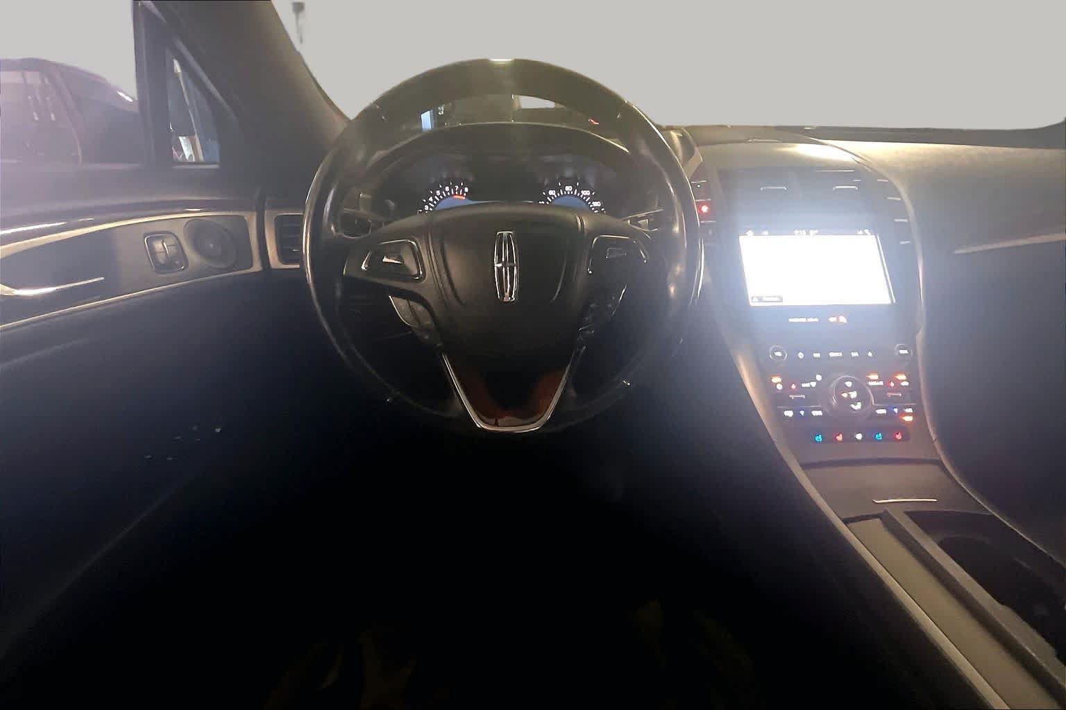 Used 2018 Lincoln MKZ Reserve w/ Climate Package AWD/4WD image 5