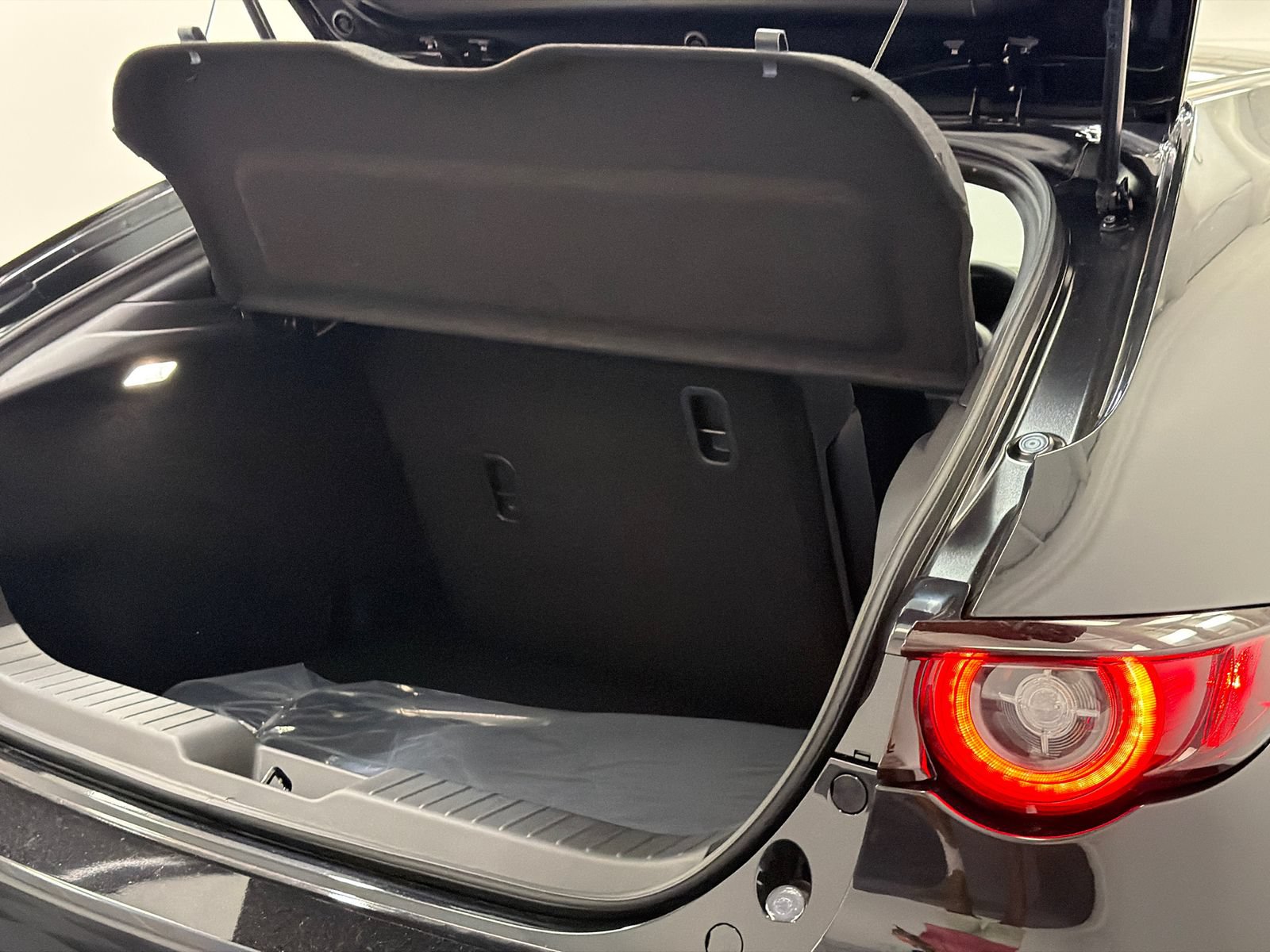 New 2026 MAZDA MAZDA3 s Sport w/ Appearance Package FWD image 8
