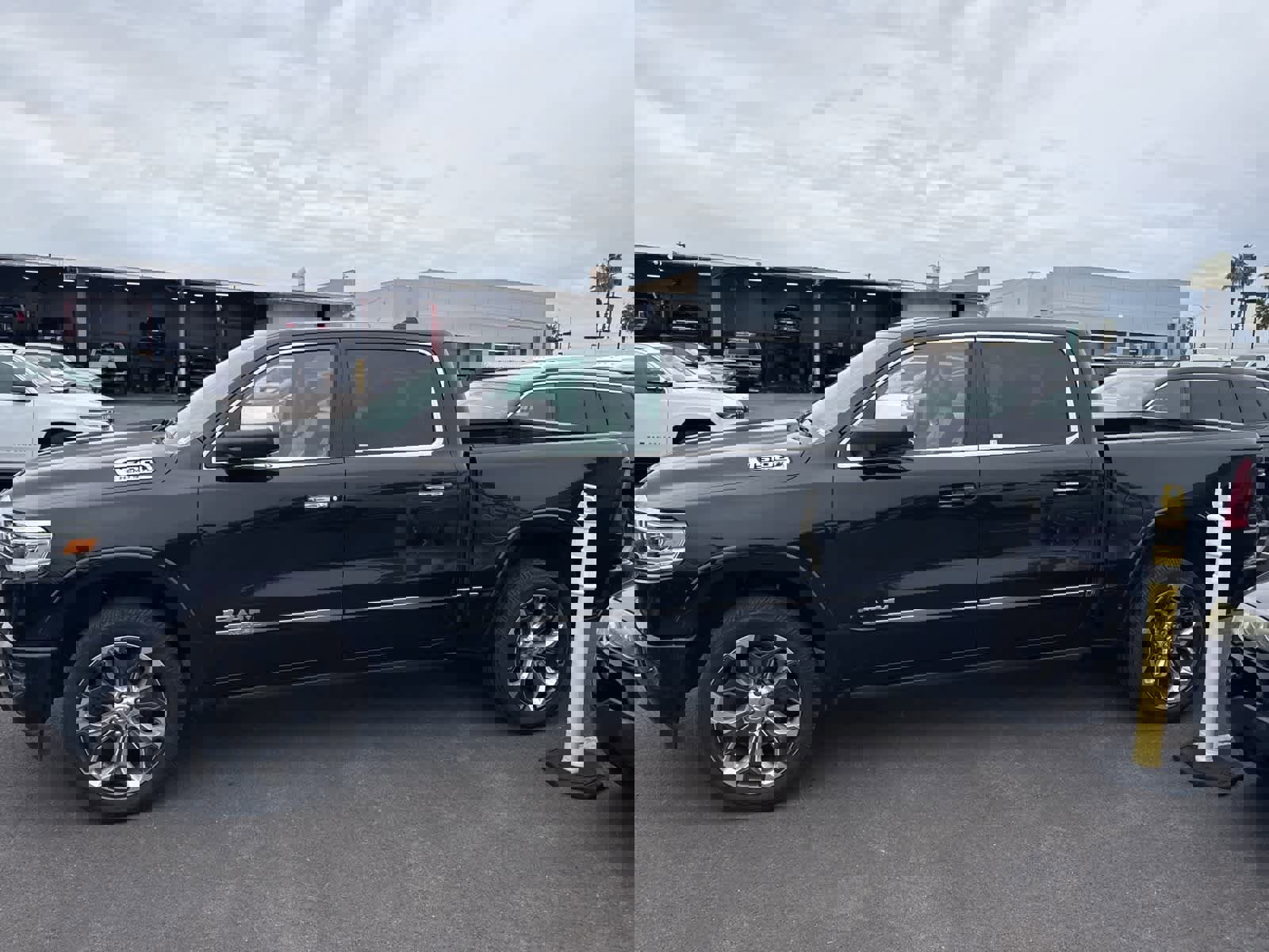 Used 2019 RAM 1500 Limited image 2