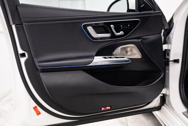 Used 2025 Mercedes-Benz E 350 4MATIC Sedan image 23