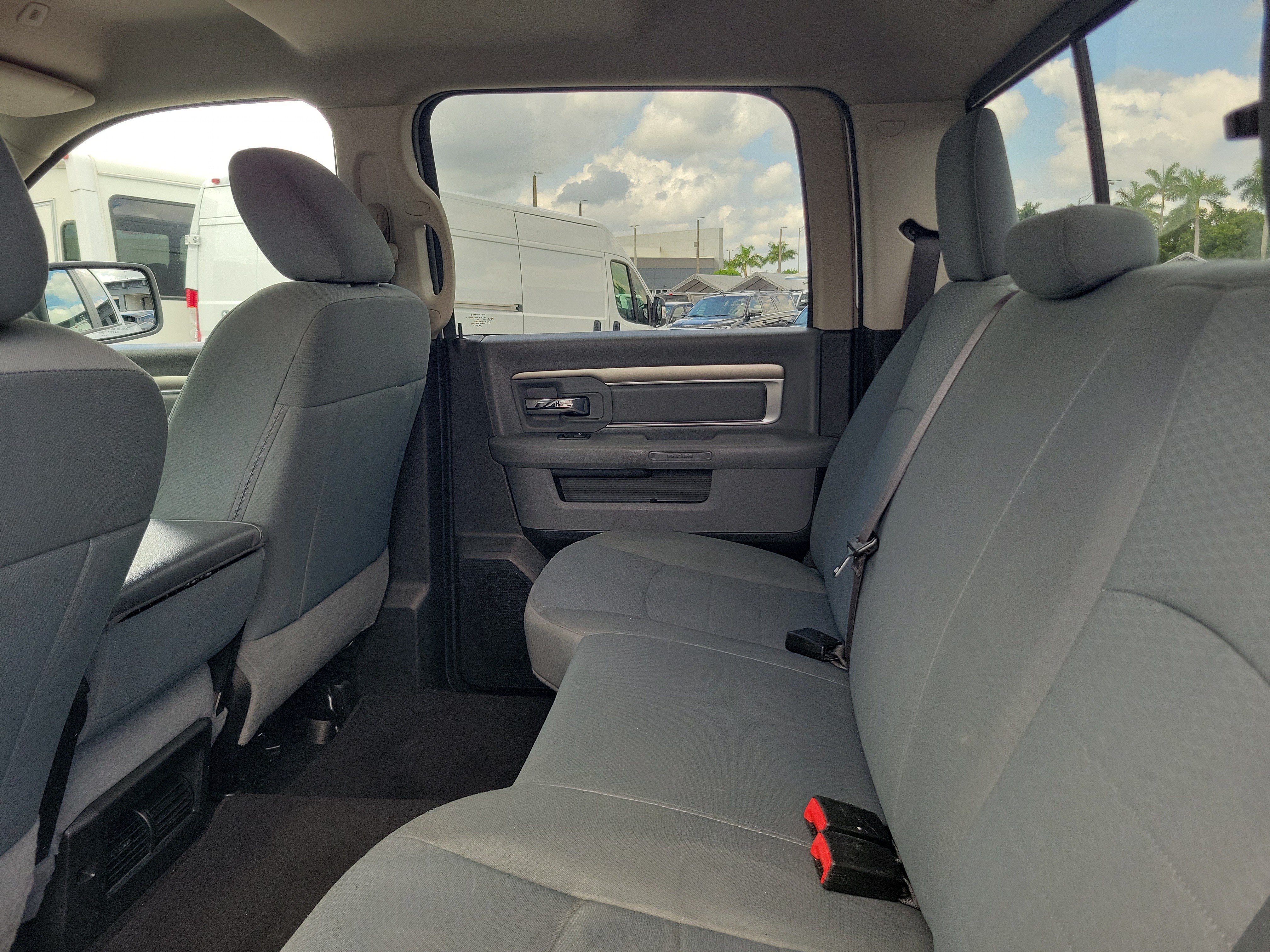 Used 2019 RAM 1500 Classic SLT RWD image 14
