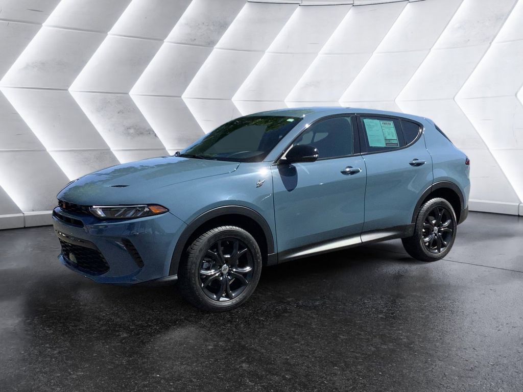 Used 2023 Dodge Hornet GT w/ GT Blacktop Package AWD/4WD image 3